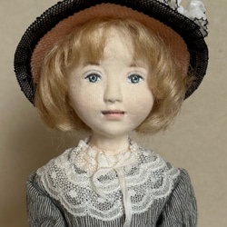 創作人形『着物で横座りで』 石塑粘土・和紙・布・木毛・針金・絹糸