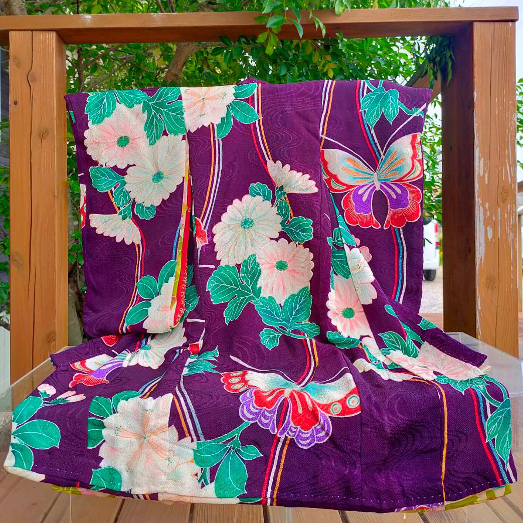 ミニ着物　アンティーク　希少古布　インテリア　オブジェ　置物　日本着物　古風　レトロ　着物リメイク　【MK004】