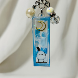 ネコキーホルダー チャーム キラキラ ハンドメイド レジン 猫 チャーム