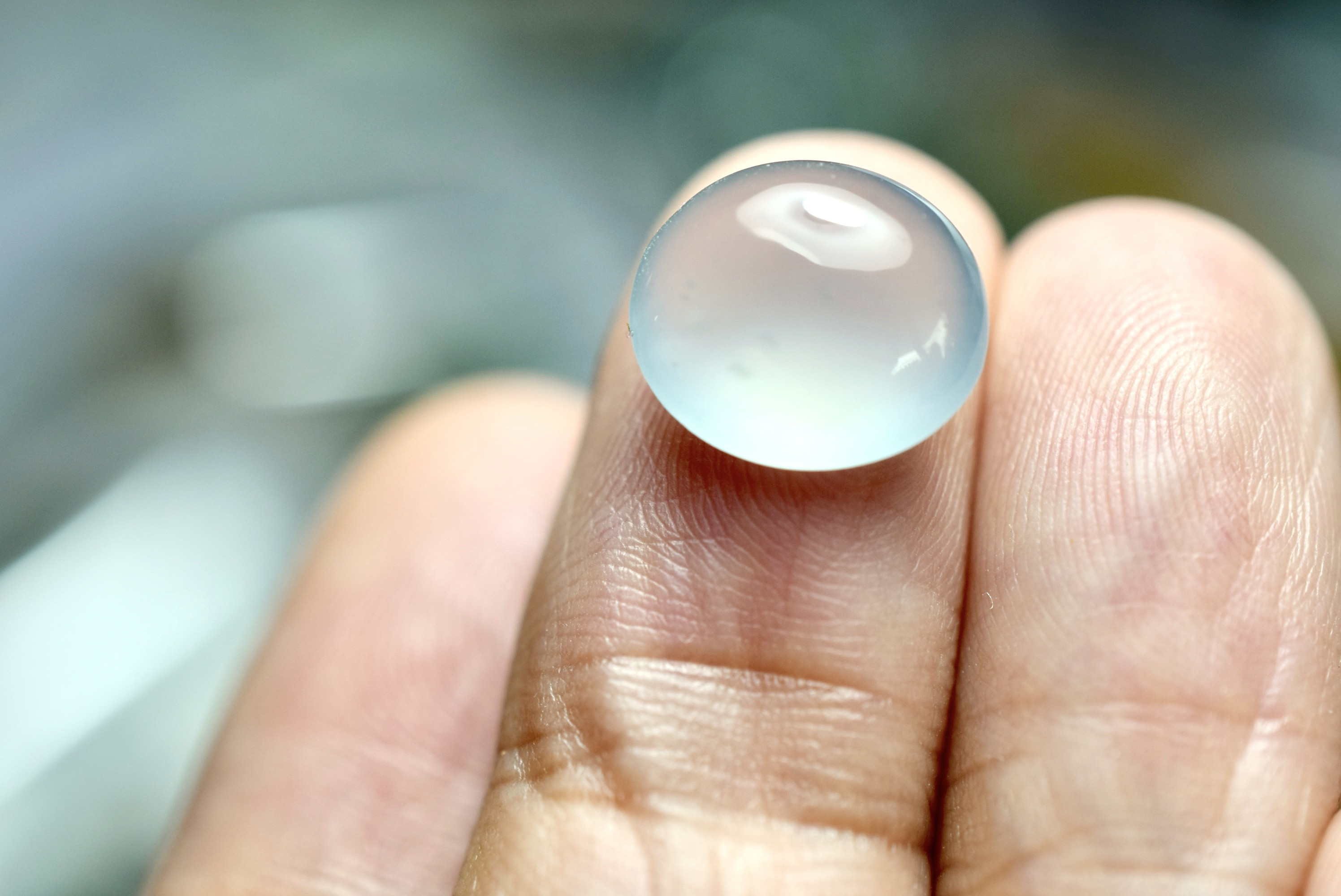 SR12-14 大粒 宝石質 高氷種 薄水緑色 グアテマラ産 天然 A貨 本翡翠 ルース 硬玉 ジェダイト