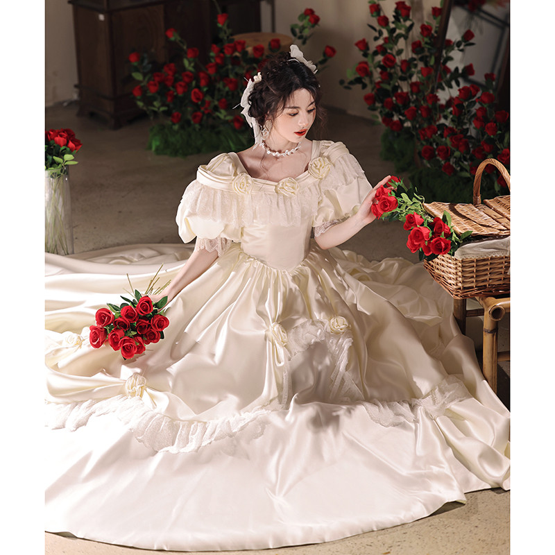 綺麗 白 半袖 ウェディングドレス パーティー 裾引き プリンセス 結婚式 花嫁 前撮り 披露宴 A7170