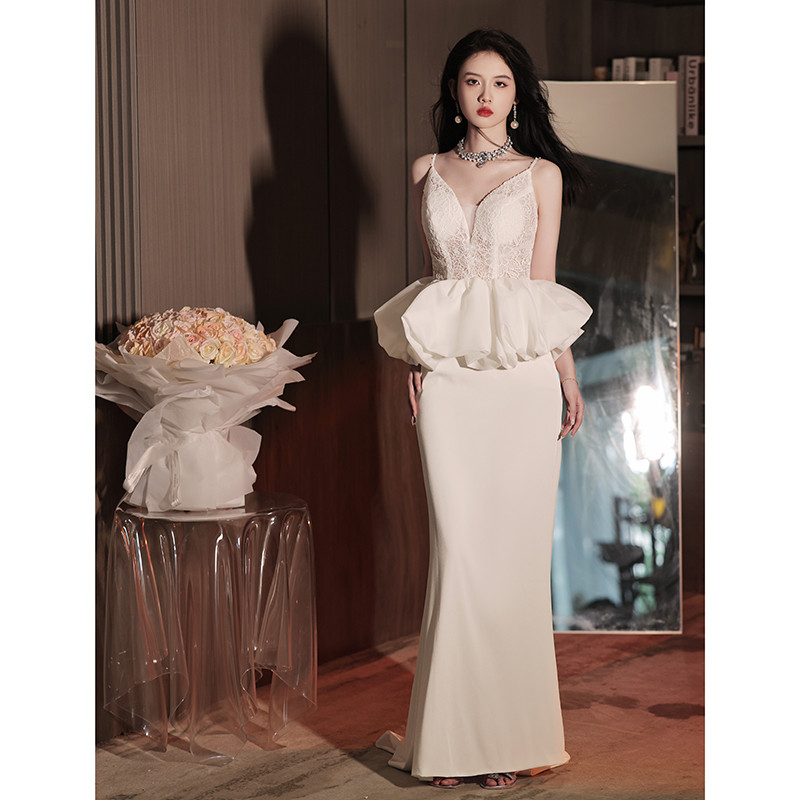 綺麗 白 サテン ノースリーブ ウェディングドレス パーティー シンプル 花嫁 演奏会 前撮り 披露宴 A7175