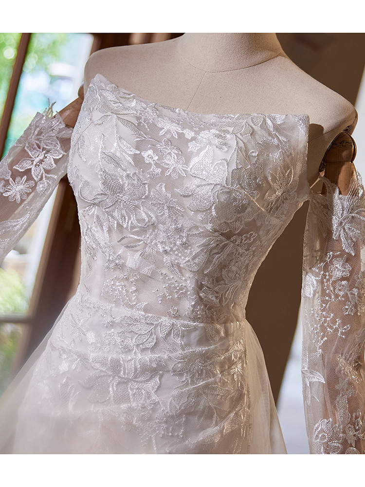 綺麗 白 レース ウェディングドレス 袖カバーが付 裾引き 高級感 パーティー 花嫁 演奏会 前撮り 披露宴 A7176