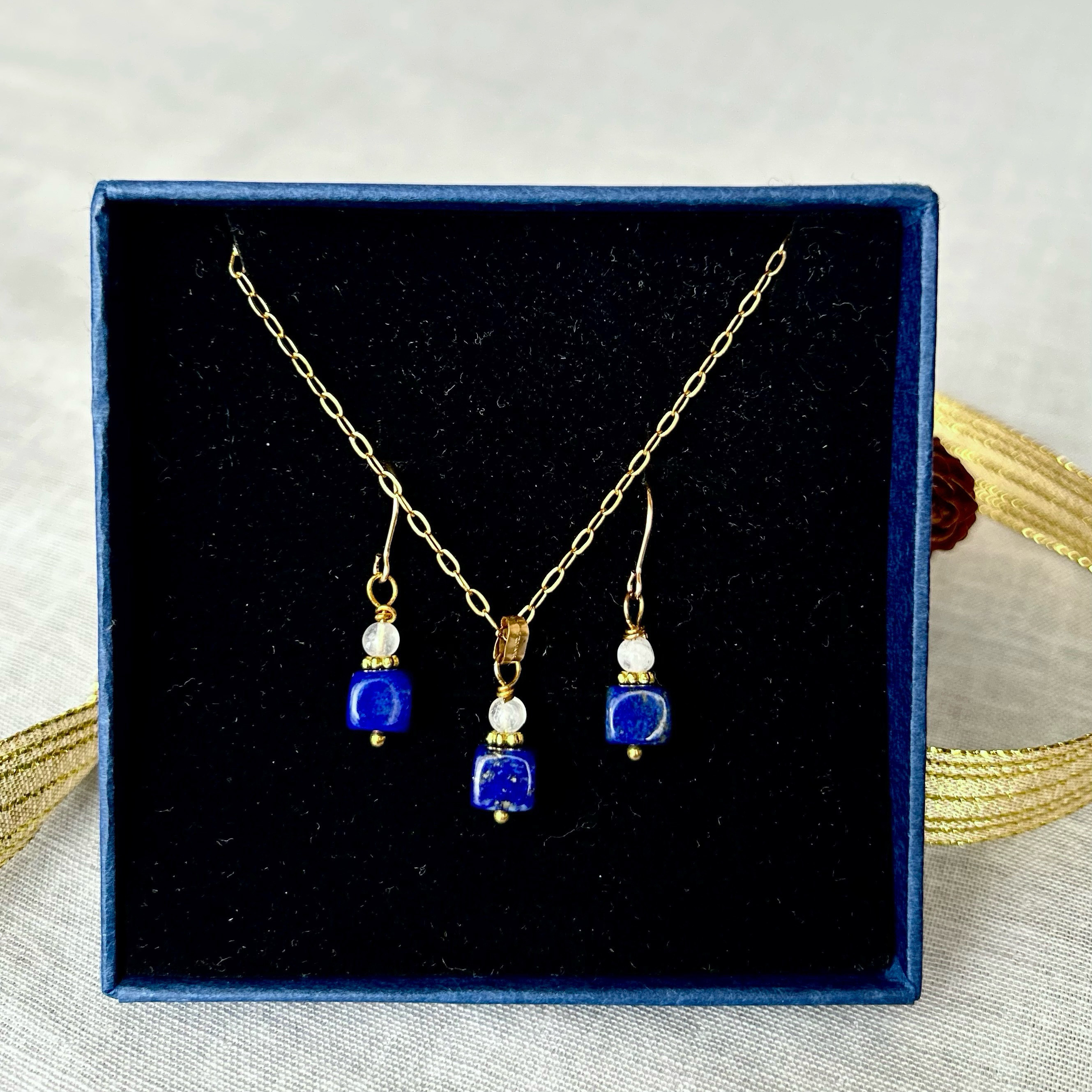 《クリスマス限定》聖夜の煌めき＊ラピスラズリのコフレセット｜14kgfネックレス＆ピアス｜ギフトラッピング無料