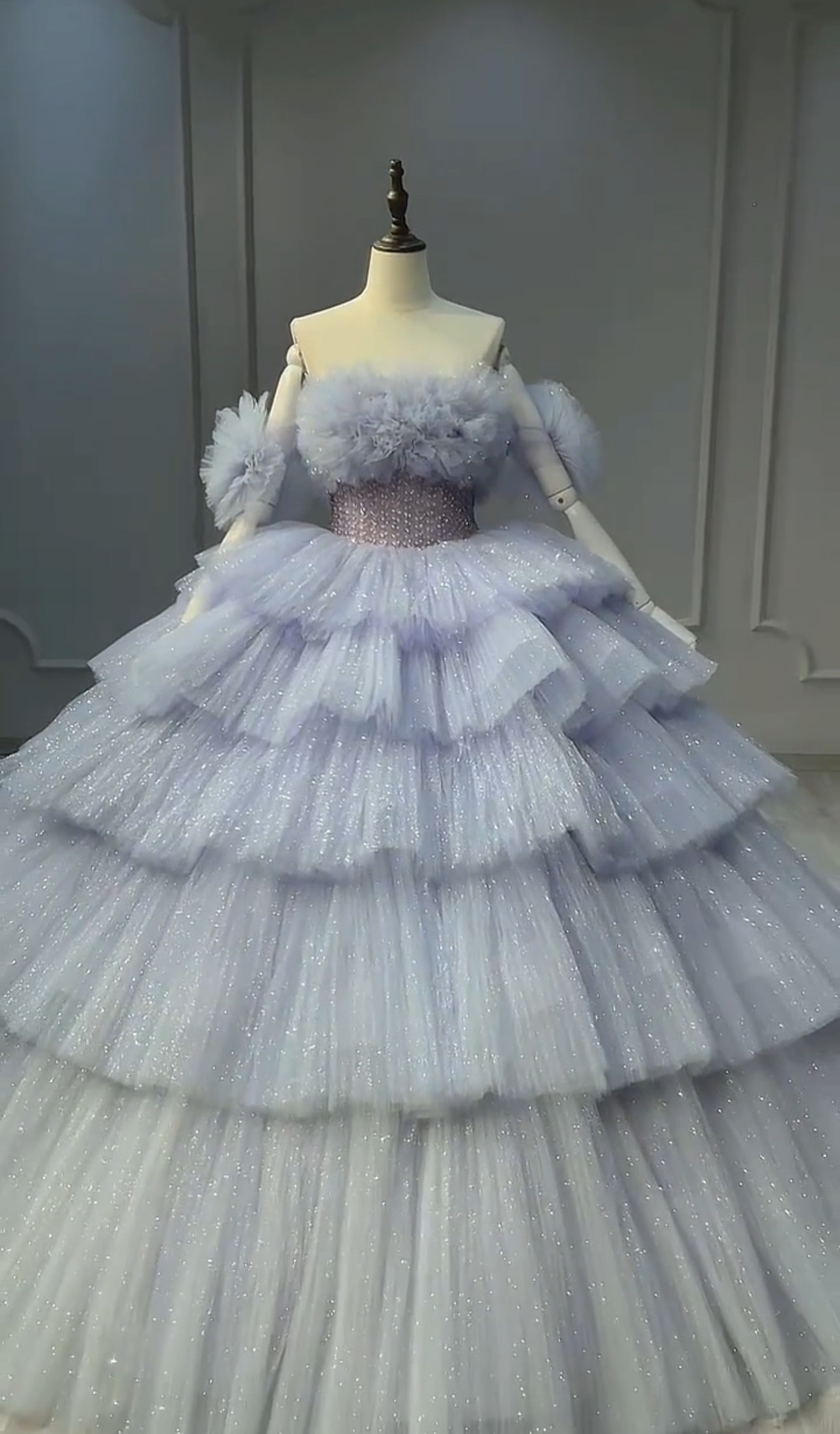 優雅パフスリーブ　キラキラグッリター　グラデーション　二の腕カバー　ラメ入り　オフショルダー　取り外し可能袖　ボリューム