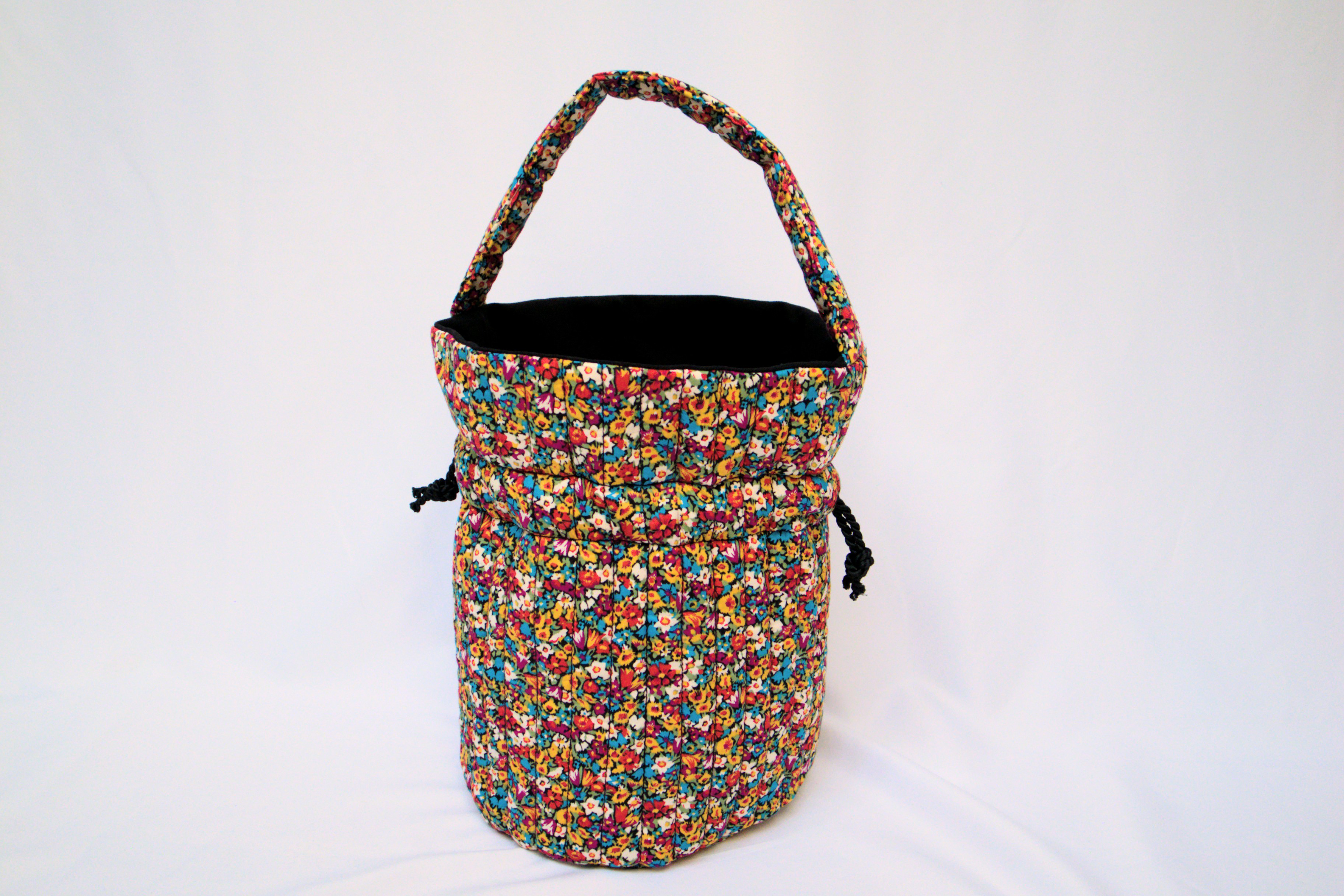 run run bag【アリス・ビクトリア】- リバティ生地  × キルト×  帆布 -