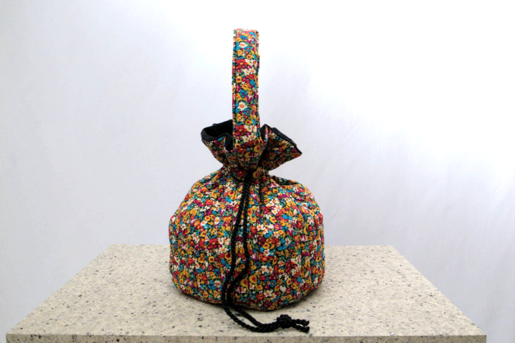 run run bag【アリス・ビクトリア】- リバティ生地  × キルト×  帆布 -