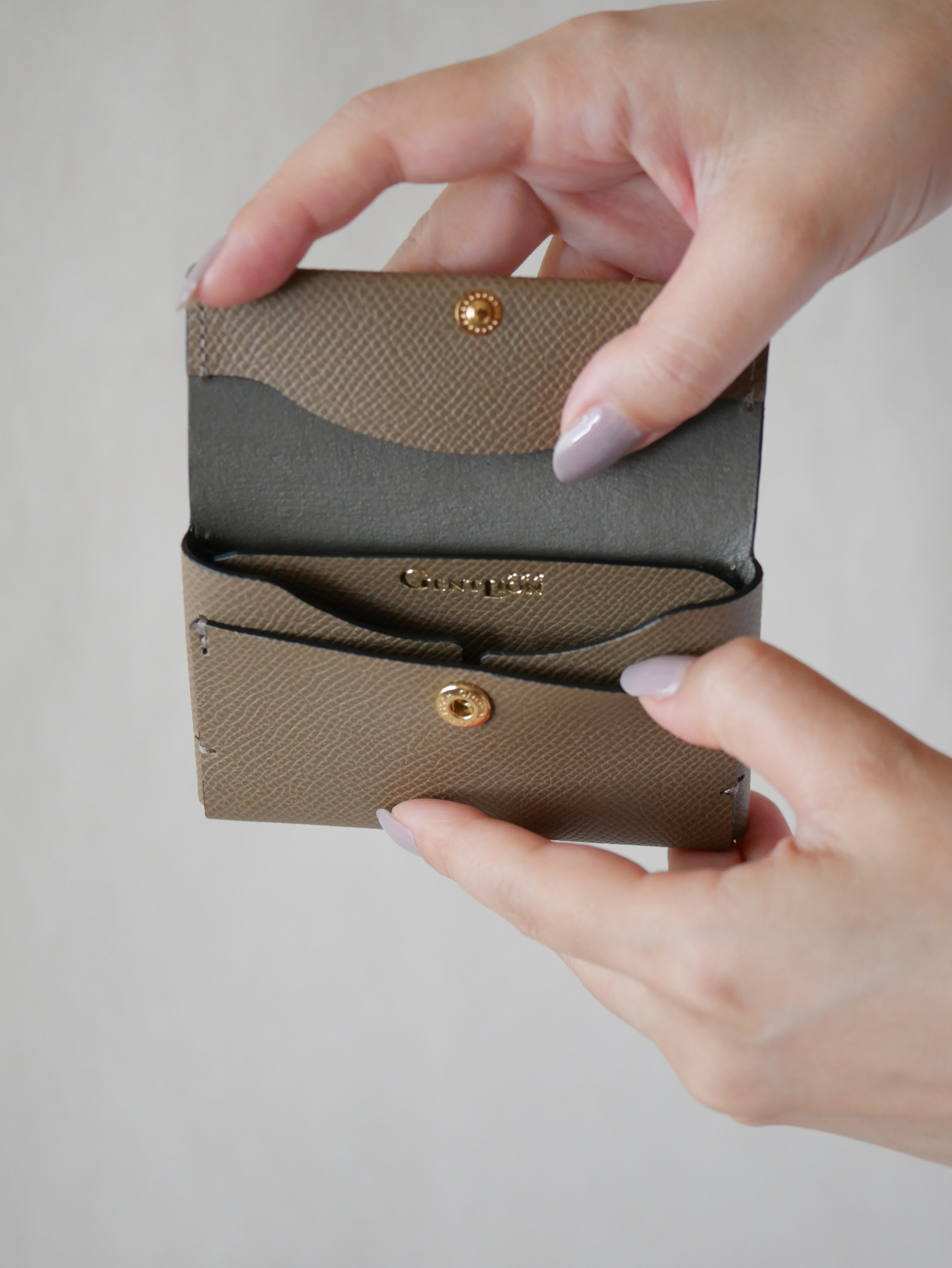 【Amulet】ミニウォレット /  エトゥープ -フレンチ エプソン-