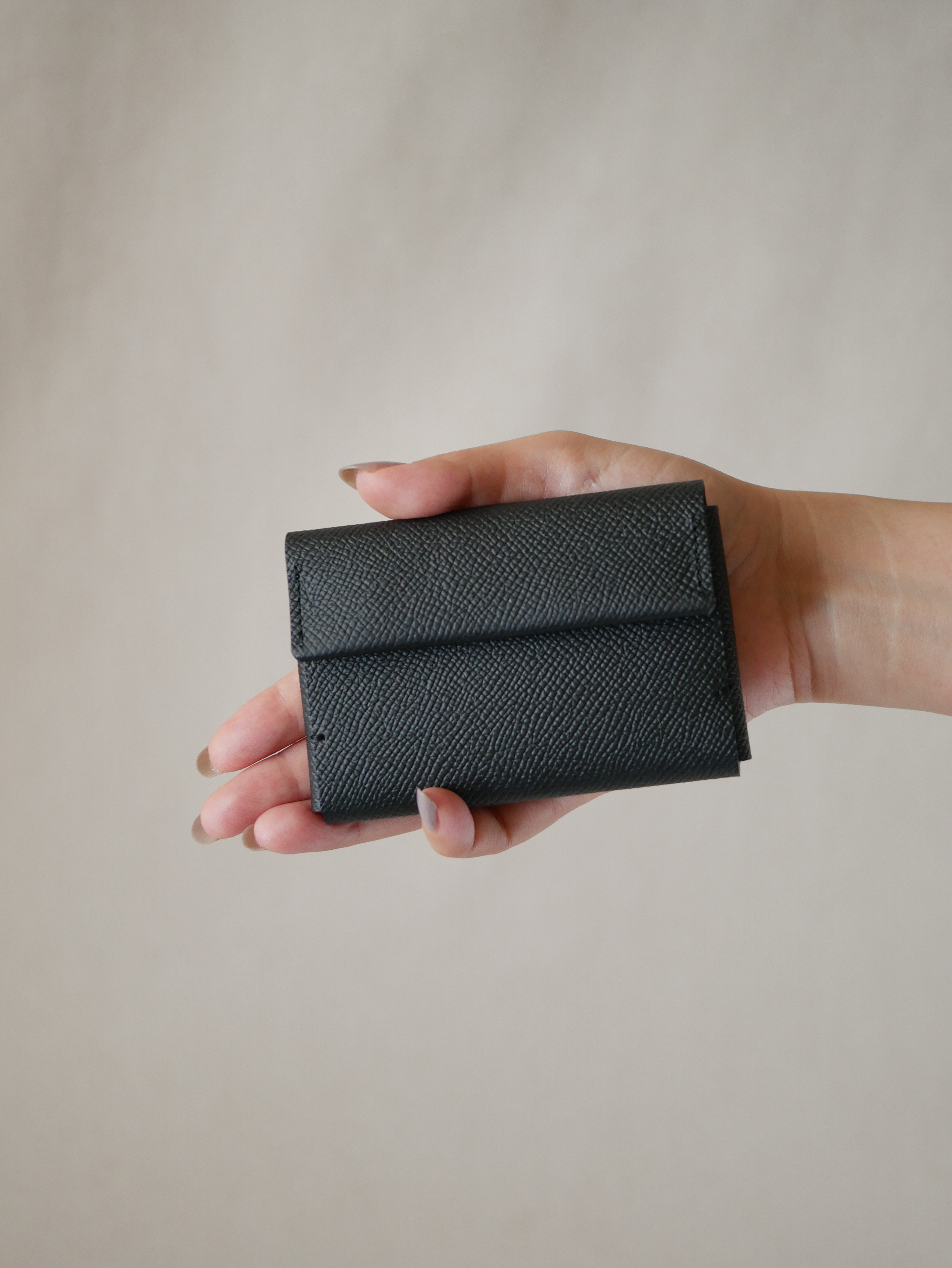 【Amulet】 ミニウォレット / ブラック -フレンチ エプソン-