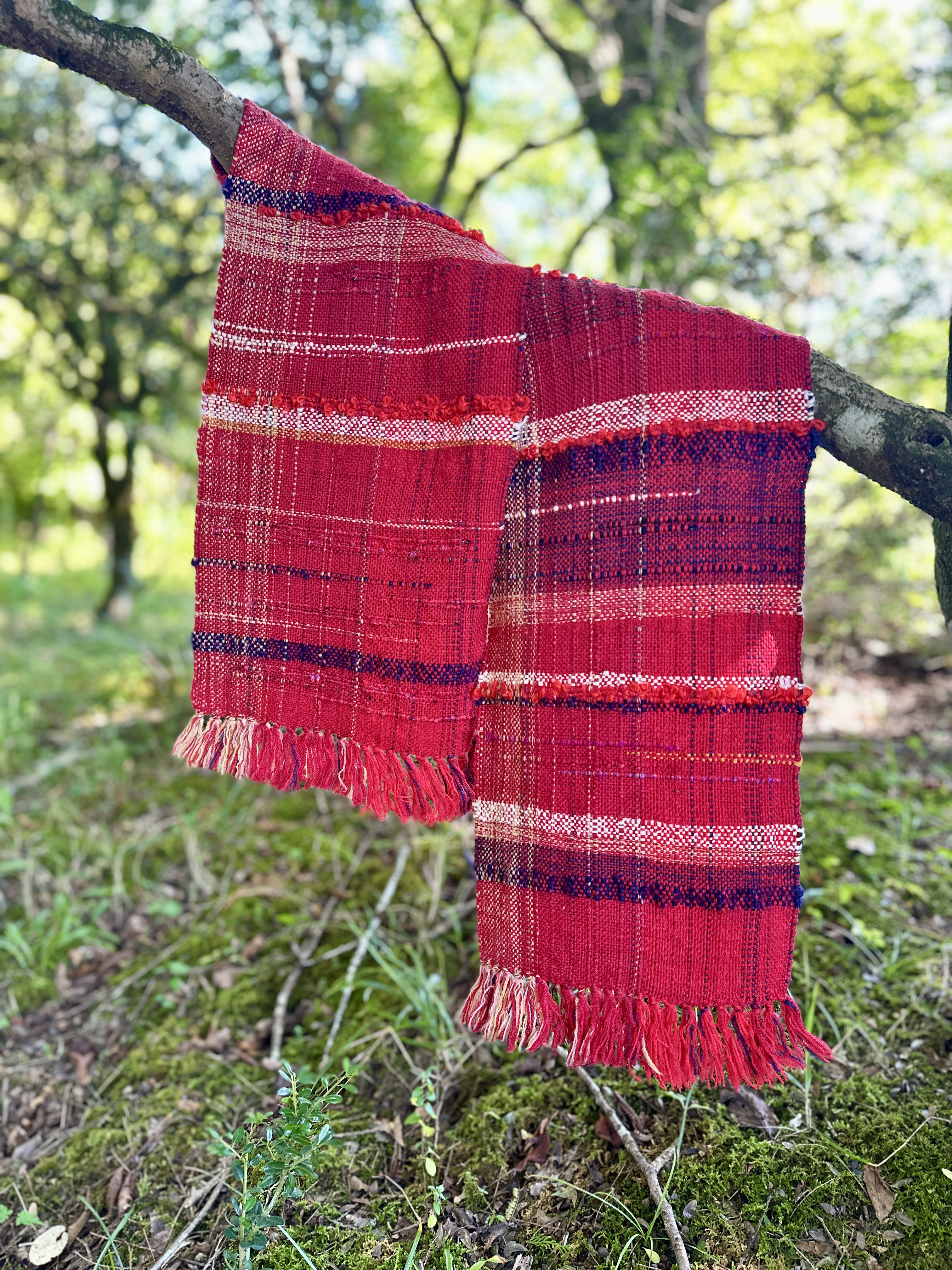 華やかな赤い 手織り マフラー(25-01)