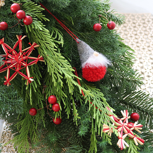 北欧風森の妖精クリスマススワッグ～生のオレゴンモミで作る～ リース