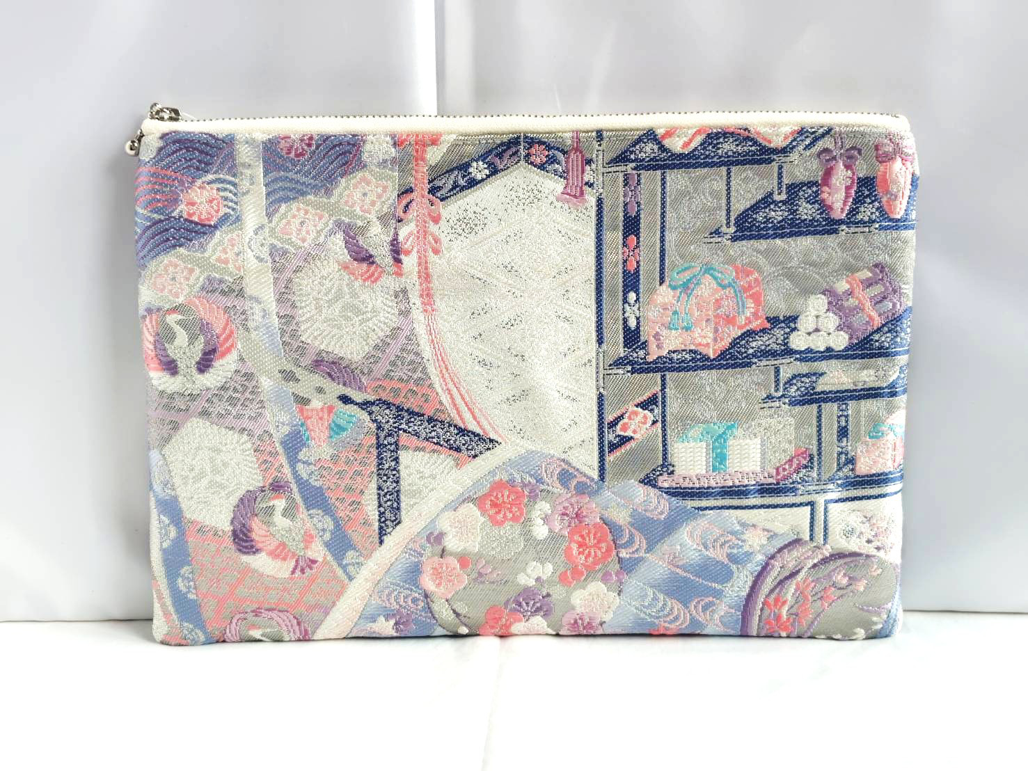 着物　御朱印帳ケース　和柄　和風　パステル　平安貴族　フラットポーチ　アップサイクル　帯　シルク　25cm　日本製