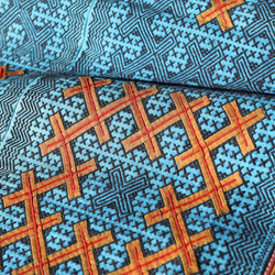 希少・手刺繍 ミャオ族伝統布／平繍テーブルクロス／ヴィンテージ民族刺繍／一点物 希少・手刺繍60年前のミャオ族伝統布／平繍テーブルクロス