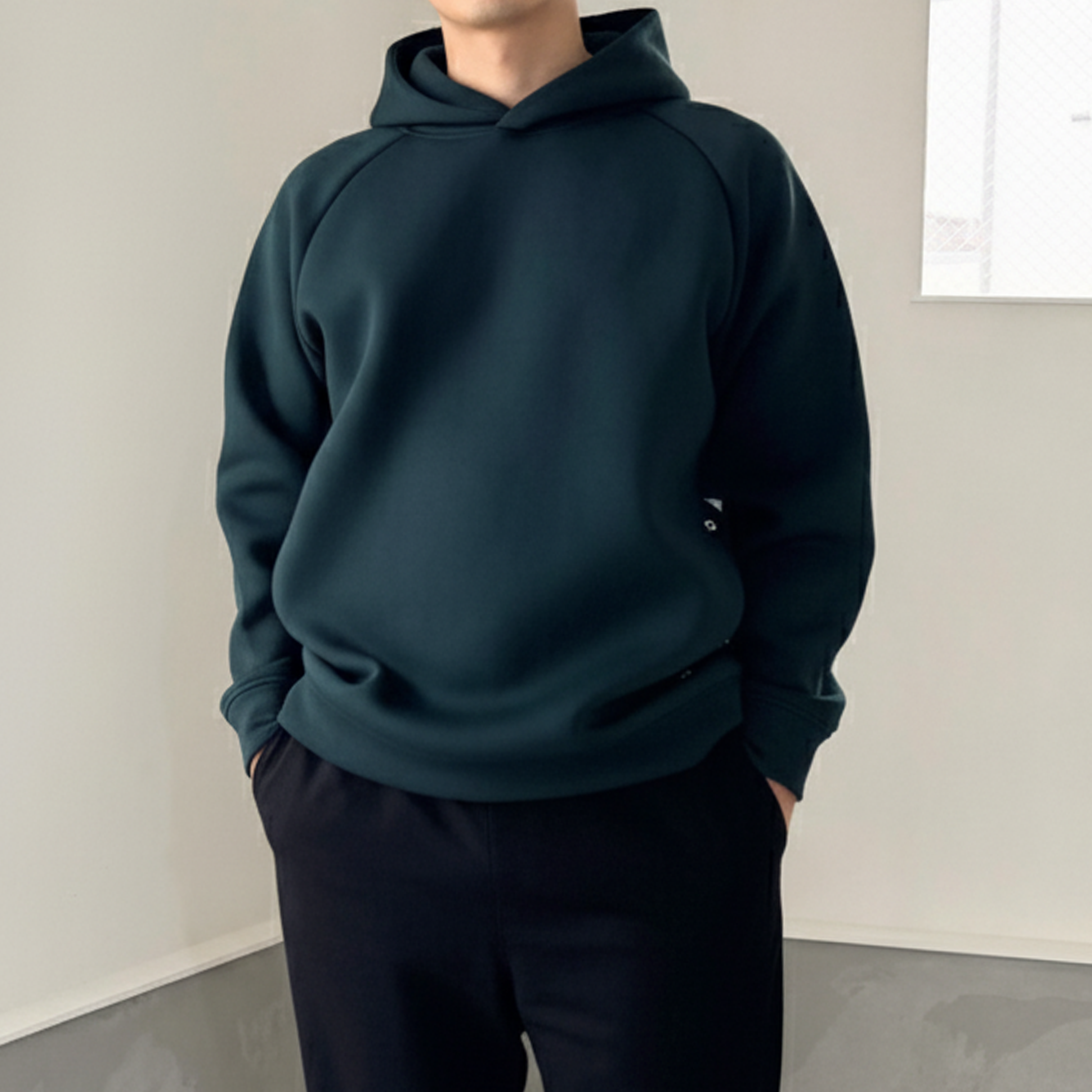 『2025新色』秋〜春まで！【ユニセックス 】ダンボールニット シームポケット付プルオーバーパーカー【モスグリーン】