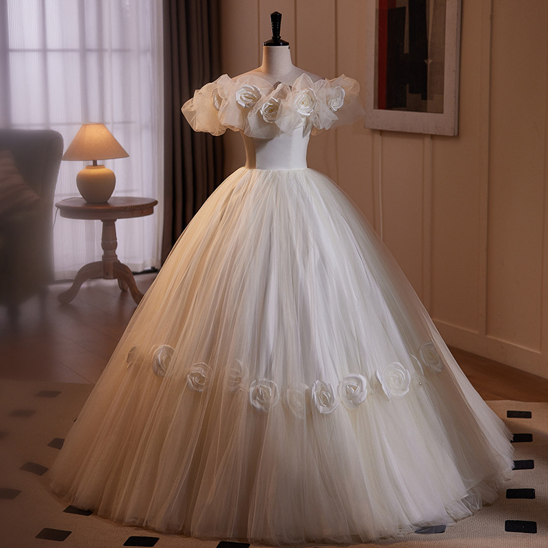 綺麗 白 オフショルダー 立体花 ウェディングドレス パーティー 豪華 結婚式 花嫁 前撮り 披露宴 A7203