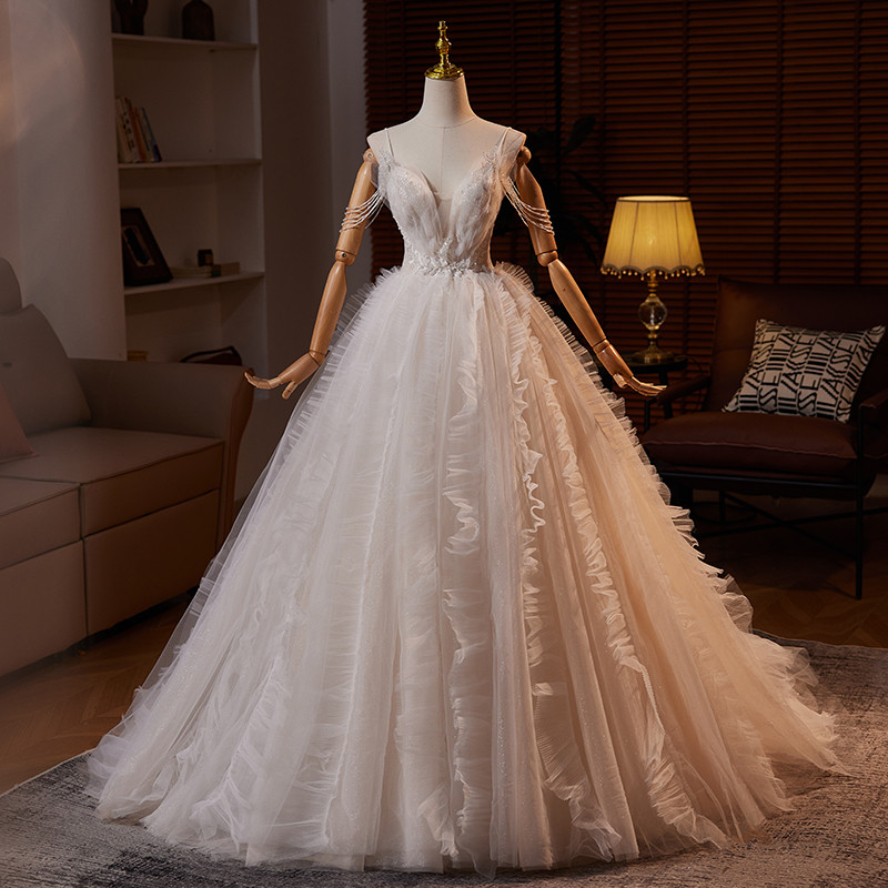 綺麗 白 ふわふわ ノースリーブ ウェディングドレス パーティー 高級感 結婚式 花嫁 前撮り 披露宴 A7204