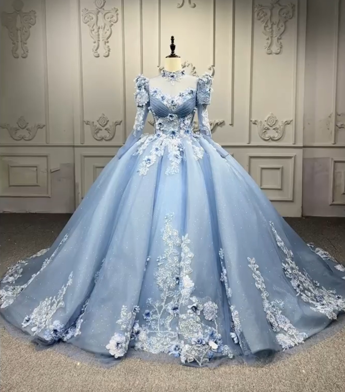 高品質保証　スクエアネック　ブルー青　長袖　フラワー刺繍お花飾り　きらきらスカートグッリター　ブライダル音楽会お姫様挙式