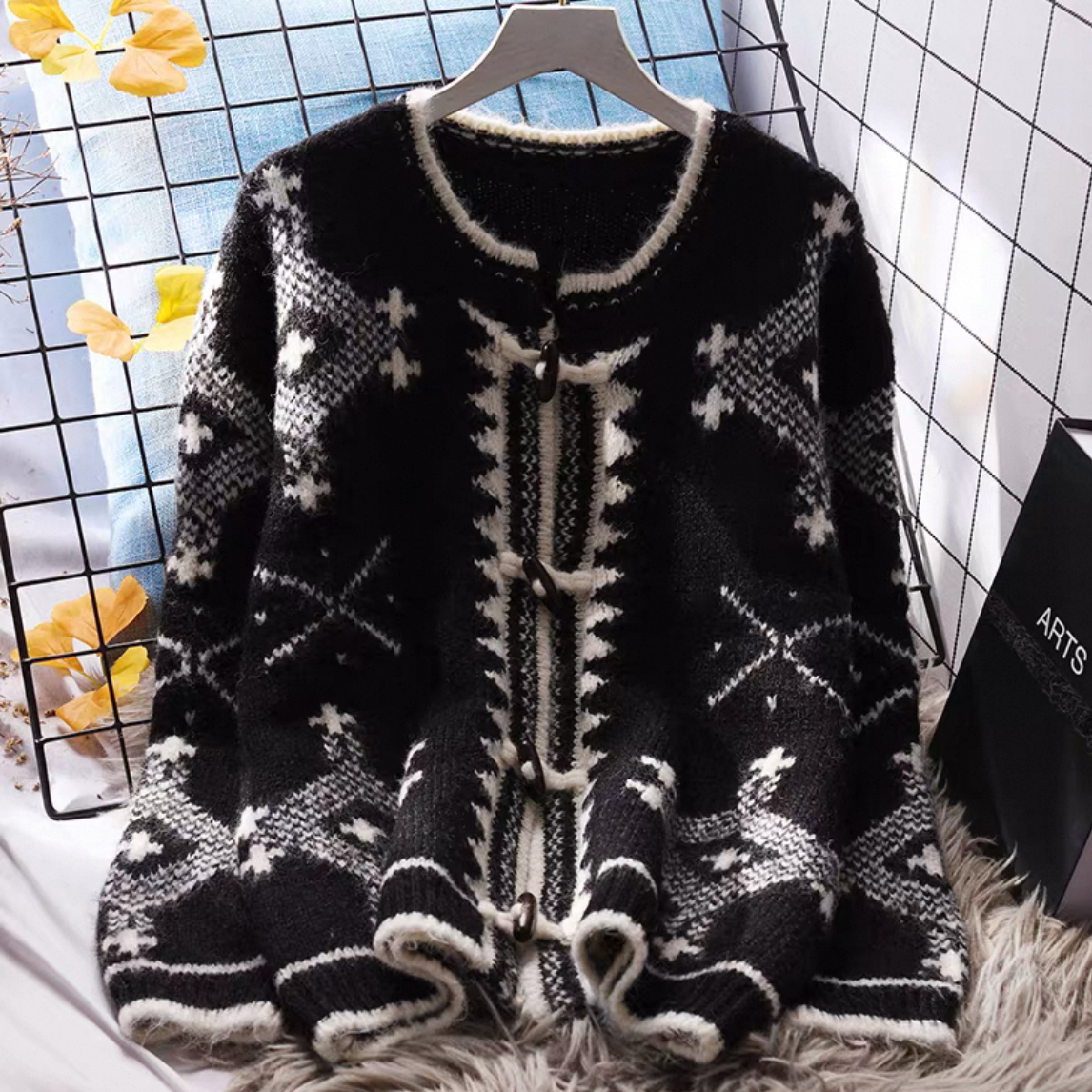 花柄カーディガン、前開きニットセーター、前開きカーディガン、、花柄ニットセーター、ジャケット、レディース、冬、防寒対策