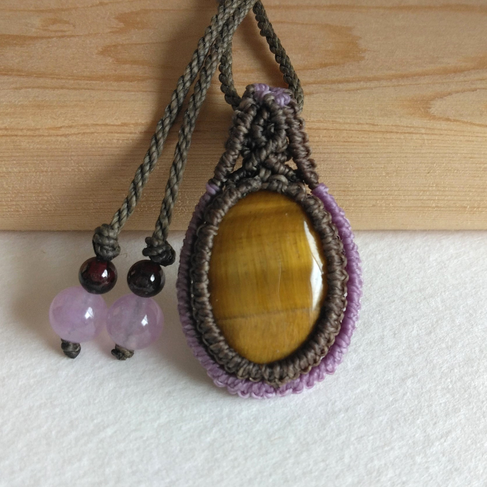 天然石ペンダント　タイガーアイ　マクラメ編み　MP14