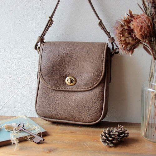 Kudu leather (クードゥーレザー)ミニショルダーバッグ グレー