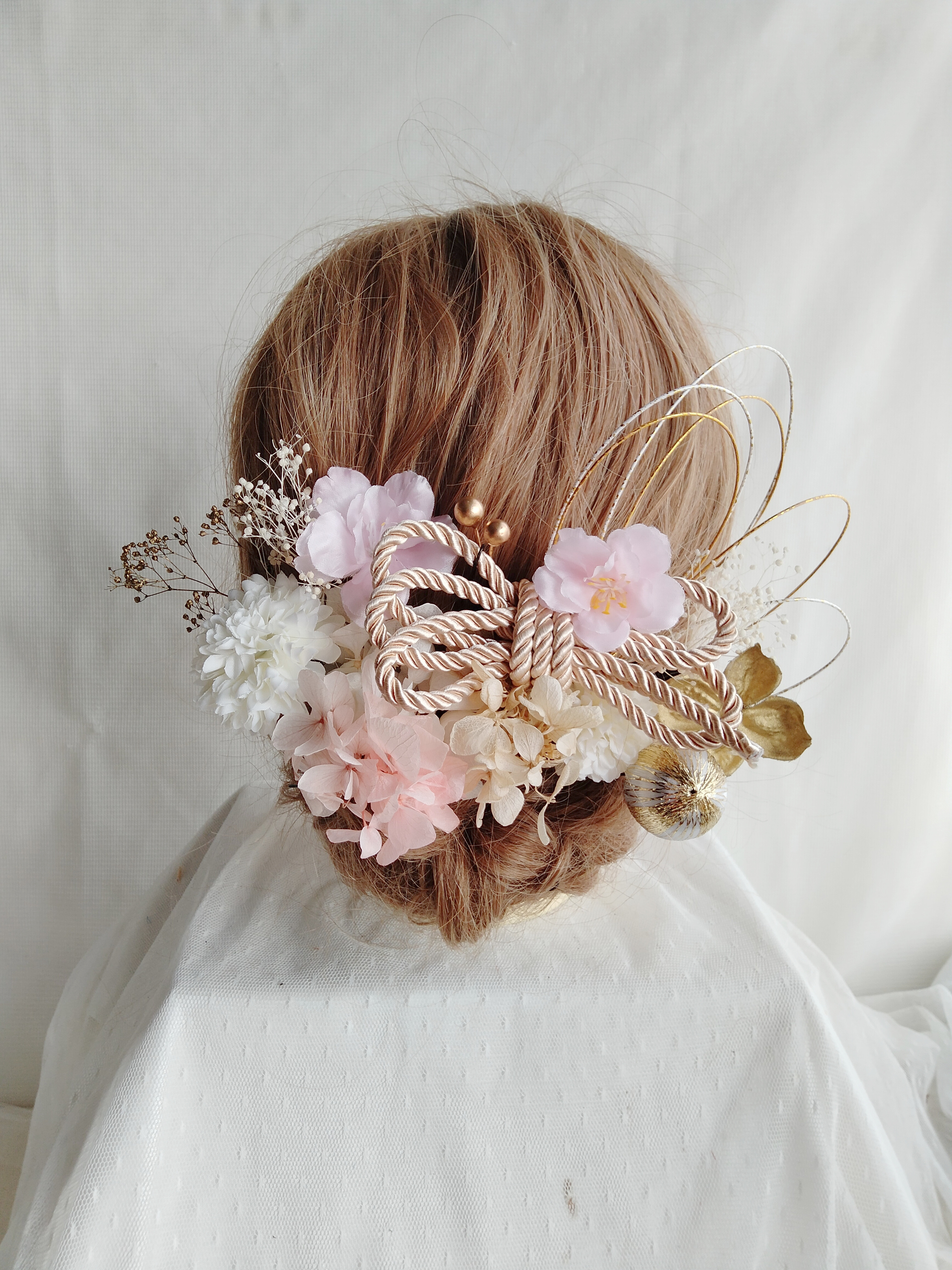 和紐と和玉の和装髪飾り　まとめ髪　まとめ髪アレンジ　タイトシニヨン　成人式髪飾り　桜　さくら　サクラ