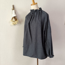 完売! 数量限定　起毛素材　ハイネックギャザーブラウス　グレー×ブラックのミニギンガムチェック柄　普通地～中厚地 6枚目の画像