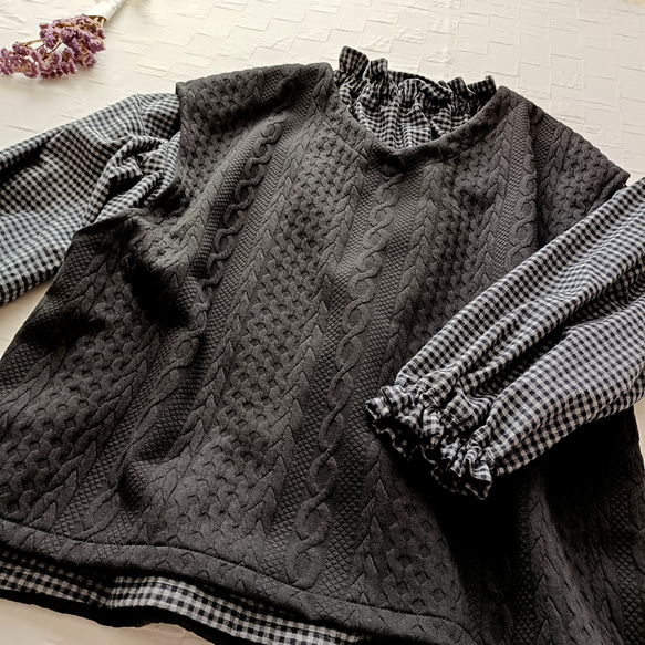 完売! 数量限定　起毛素材　ハイネックギャザーブラウス　グレー×ブラックのミニギンガムチェック柄　普通地～中厚地 14枚目の画像