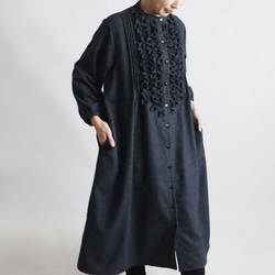 ⁂ラスト２　新作　１１５cm　暖か縮絨メルトン ウールmix　小花フリル　ワンピース　前開き　羽織り　紺K47 8枚目の画像