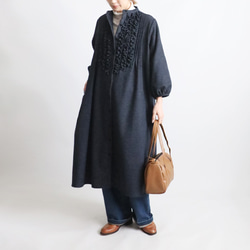 ⁂ラスト２　新作　１１５cm　暖か縮絨メルトン ウールmix　小花フリル　ワンピース　前開き　羽織り　紺K47 9枚目の画像