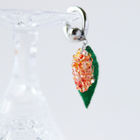 風に薫る金木犀のイヤーカフ 1枚目の画像