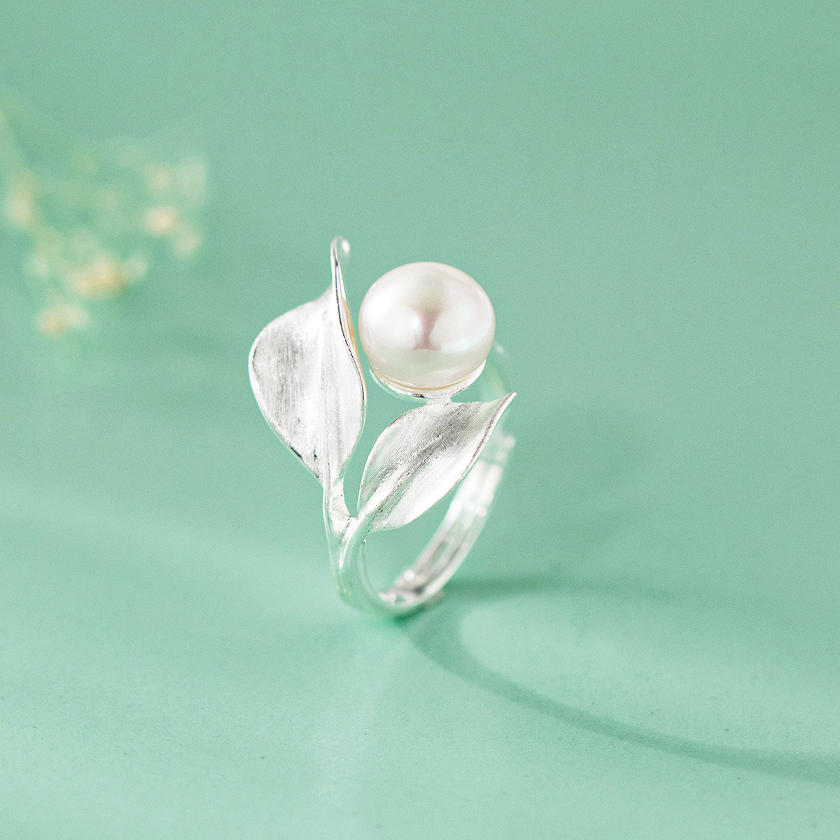 シルバー925  上品　淡水パール　リーフ　リング　金属アレルギー対応　重ね付け　指輪