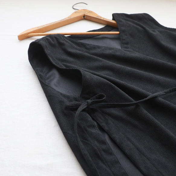 ⁂新作　ニット コーデュロイ生地　上下セットアップ　サイド横リボン付き ベスト　幅広 ストレート パンツ　黒 K67 4枚目の画像