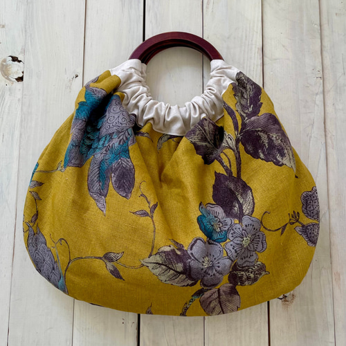 新作】昭和レトロな大花ウッドハンドルバック☆yuwaギャザーたっぷりの