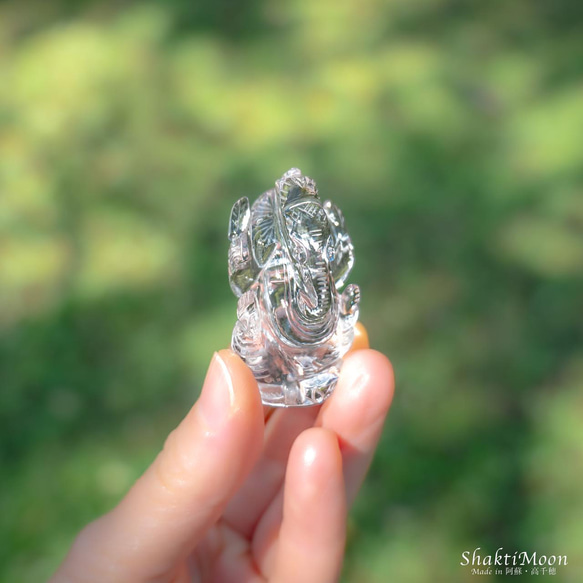 レア・希少！レインボー入り！ガネーシャ神像・虹入りヒマラヤ水晶119 天然石彫刻置物・インドの神様・商売繁盛・学問の神様 8枚目の画像