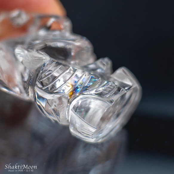 レア・希少！レインボー入り！ガネーシャ神像・虹入りヒマラヤ水晶119 天然石彫刻置物・インドの神様・商売繁盛・学問の神様 4枚目の画像