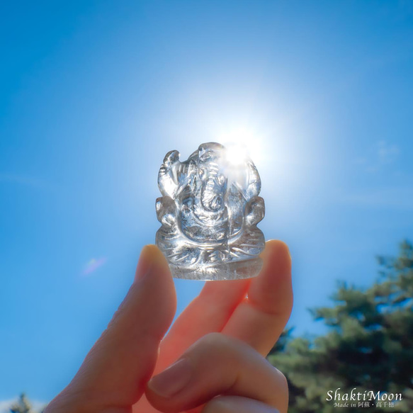 レア・希少！レインボー入り！ガネーシャ神像・虹入りヒマラヤ水晶120 天然石彫刻置物・インドの神様・商売繁盛・学問の神様 18枚目の画像