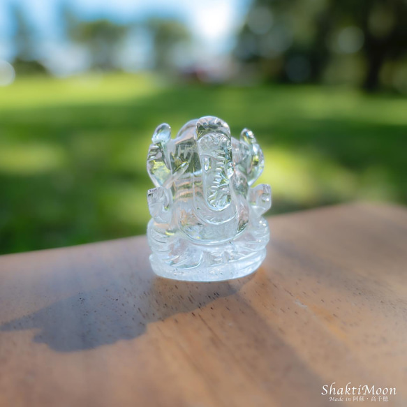 レア・希少！レインボー入り！ガネーシャ神像・虹入りヒマラヤ水晶120 天然石彫刻置物・インドの神様・商売繁盛・学問の神様 12枚目の画像