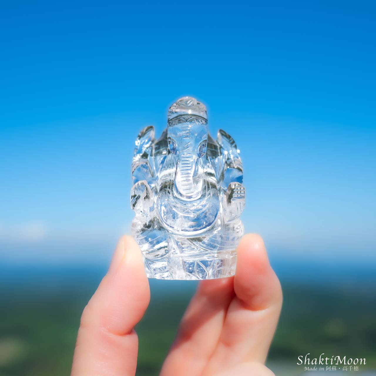 レア・希少！レインボー入り！ガネーシャ神像・虹入りヒマラヤ水晶121 天然石彫刻置物・インドの神様・商売繁盛・学問の神様