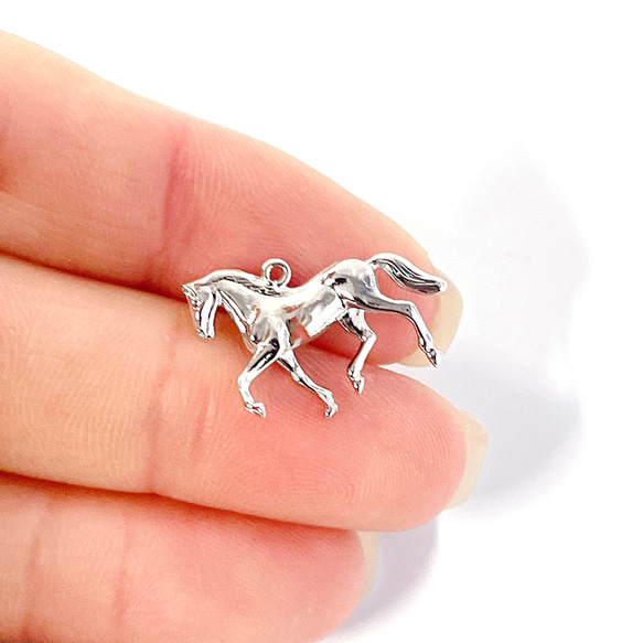 ejp914 [2件裝] 2026年馬年生肖馬年精美別緻馬形吊墜 第6張的照片