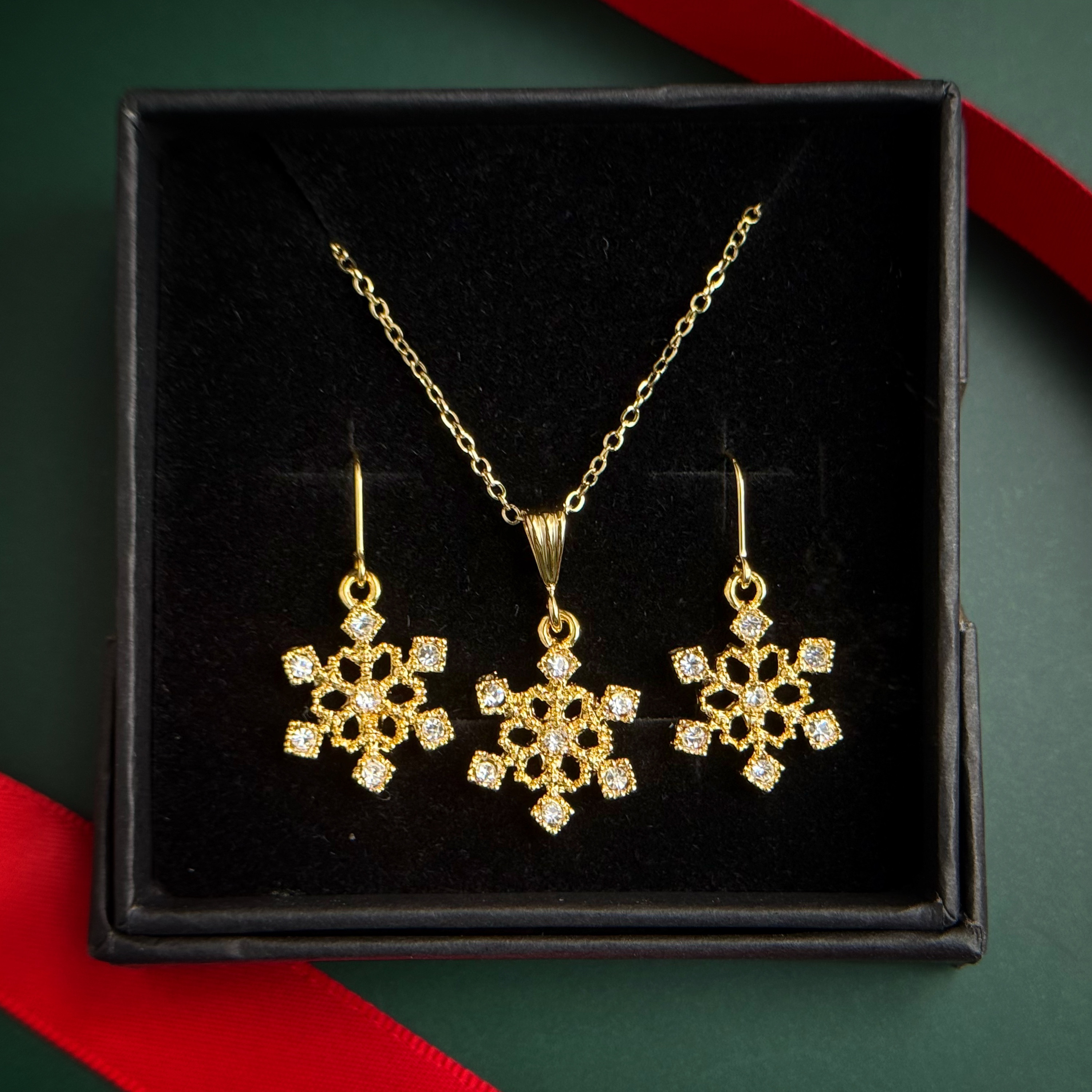 Creema限定新春福袋〈梅〉雪の結晶ピアス・イヤリング＆ネックレスセット サージカルステンレス