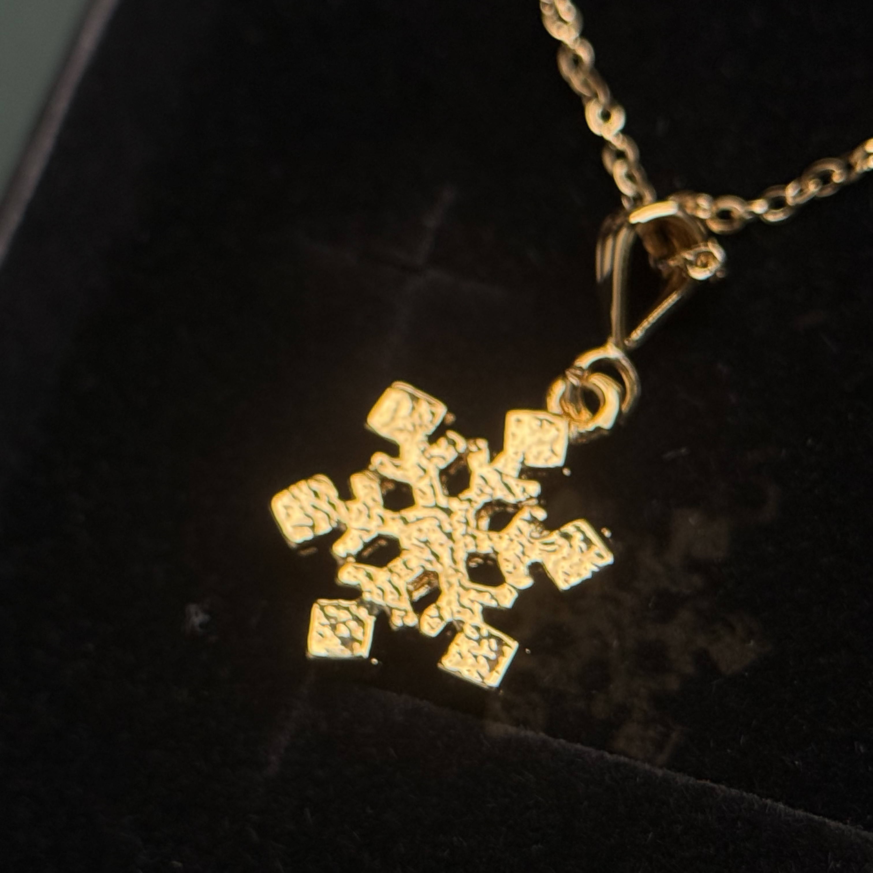 Creema限定新春福袋〈梅〉雪の結晶ピアス・イヤリング＆ネックレスセット サージカルステンレス