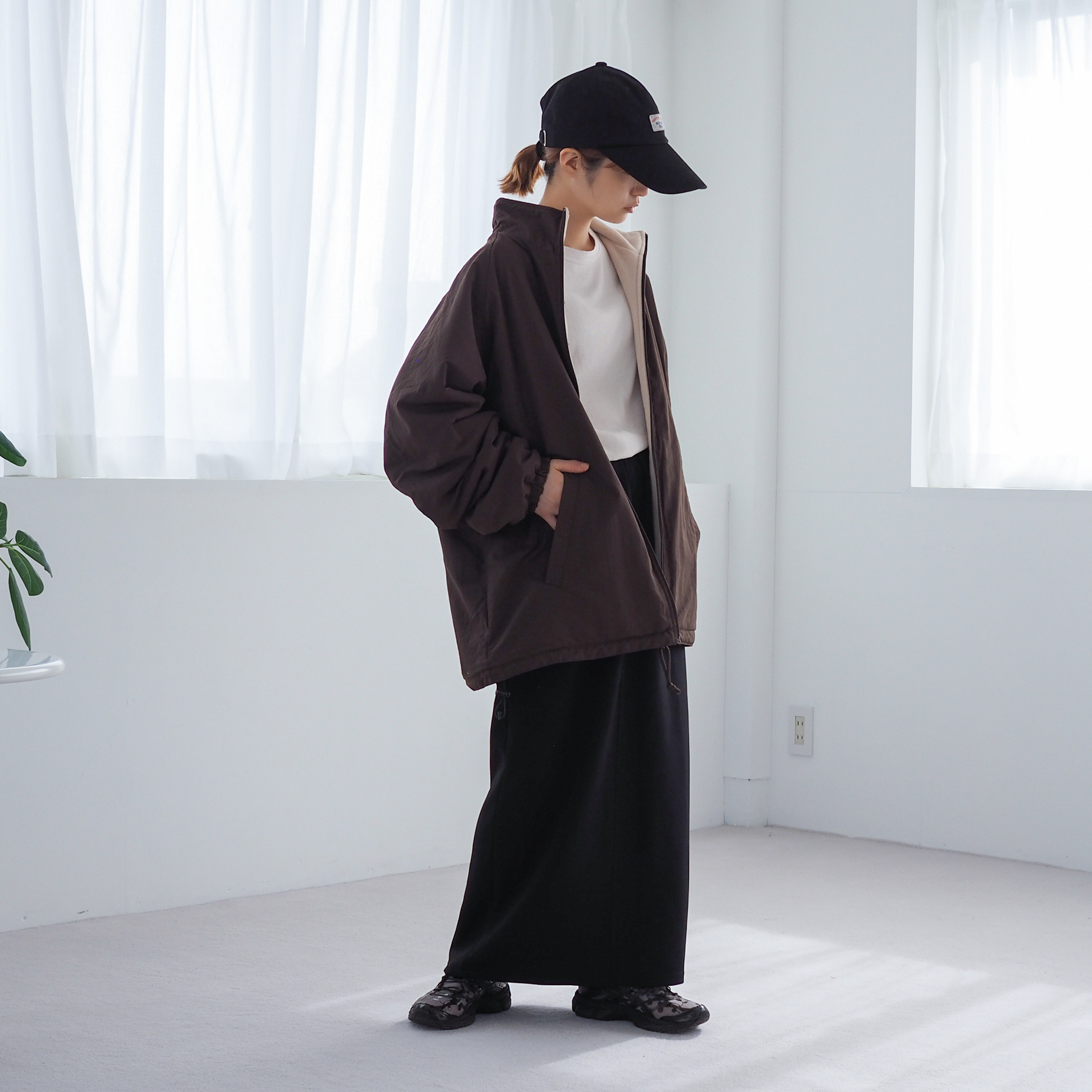 暖かいリバーシブル ナイロンフリースジャケット CBC ブラウン ユニセックス