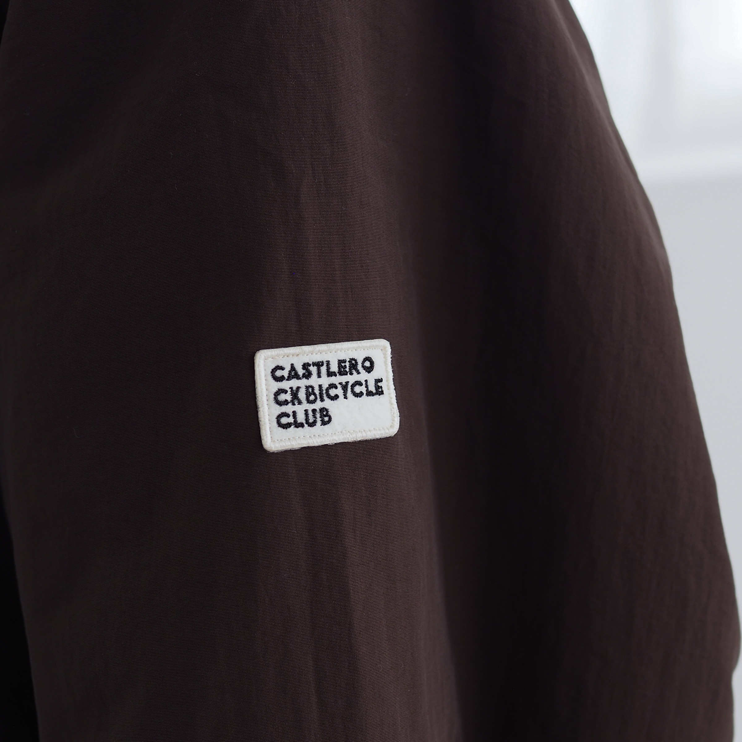 暖かいリバーシブル ナイロンフリースジャケット CBC ブラウン ユニセックス