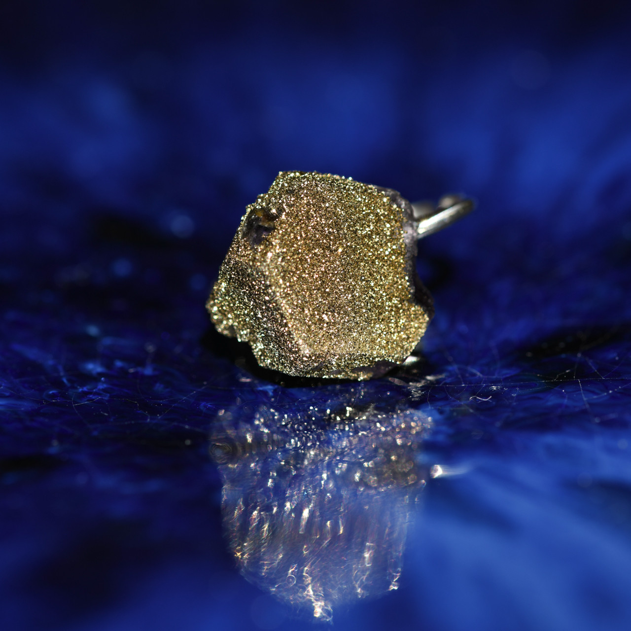 【018 0 Collection】 パイライト共生フローライト 鉱物原石 イヤーカフ 天然石 アクセサリー