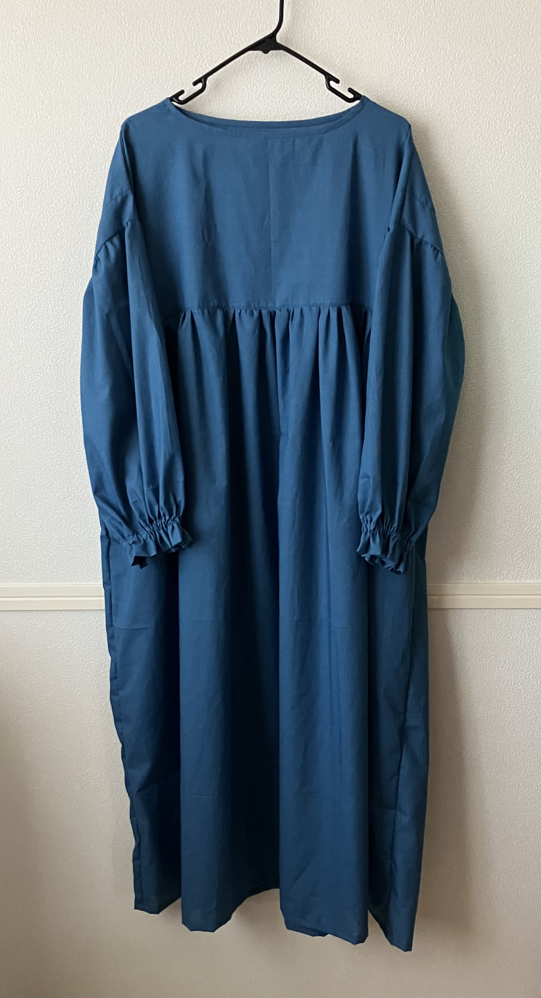 ハンドメイド長袖ワンピース