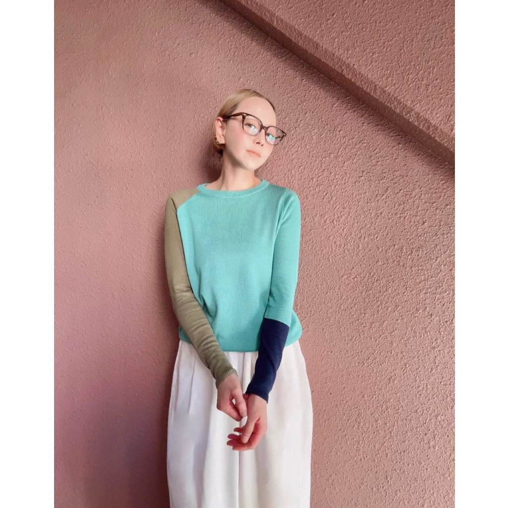 M＆L❤️2色有❤️着痩せニット❤️国産オリジナル❤️配色アシンメトリー❤️チャコール＆グレー＆ネオンイエロー