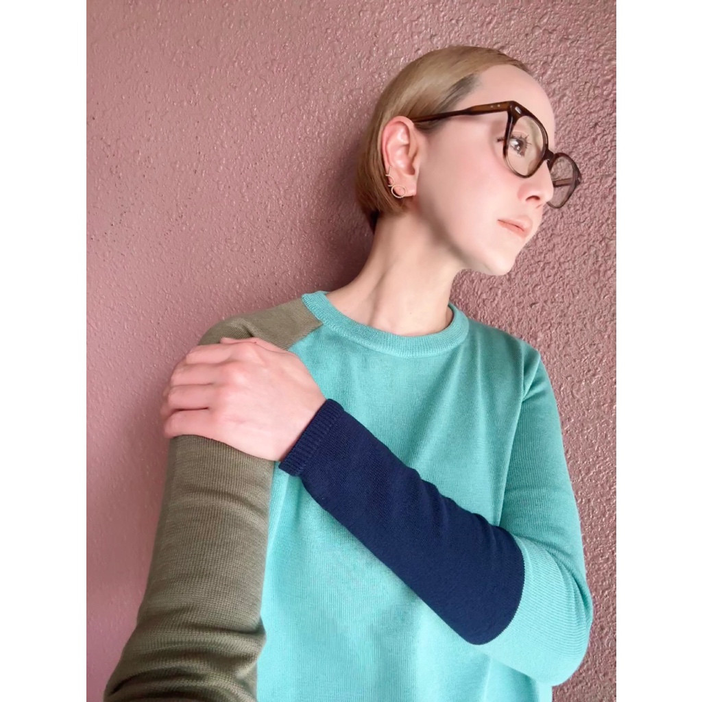 M＆L❤️2色有❤️着痩せニット❤️国産オリジナル❤️配色アシンメトリー❤️チャコール＆グレー＆ネオンイエロー