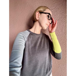 M＆L❤️2色有❤️着痩せニット❤️国産オリジナル❤️配色アシンメトリー❤️チャコール＆グレー＆ネオンイエロー 7枚目の画像