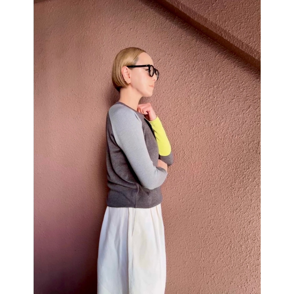 M＆L❤️2色有❤️着痩せニット❤️国産オリジナル❤️配色アシンメトリー❤️チャコール＆グレー＆ネオンイエロー