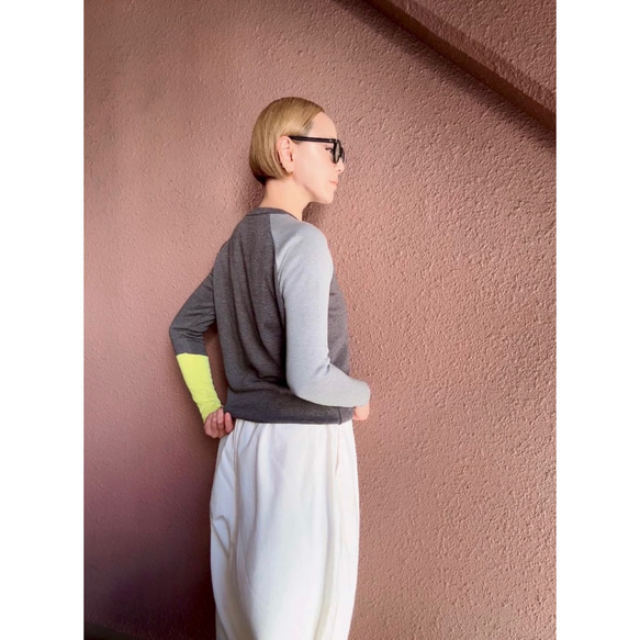 M＆L❤️2色有❤️着痩せニット❤️国産オリジナル❤️配色アシンメトリー❤️チャコール＆グレー＆ネオンイエロー 8枚目の画像
